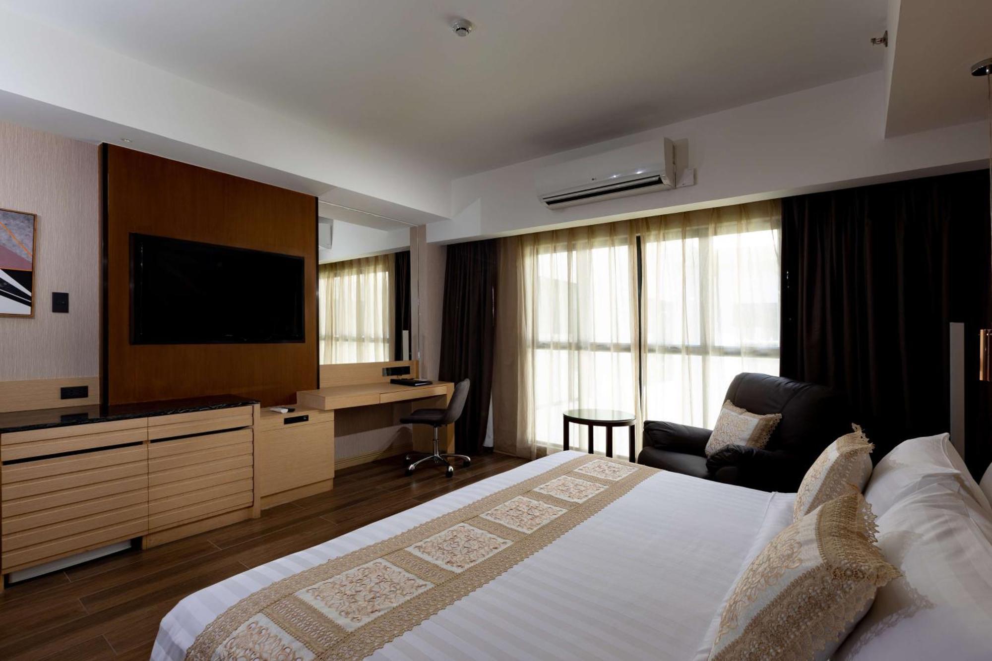 Best Western Plus Metro Clark Angeles Buitenkant foto