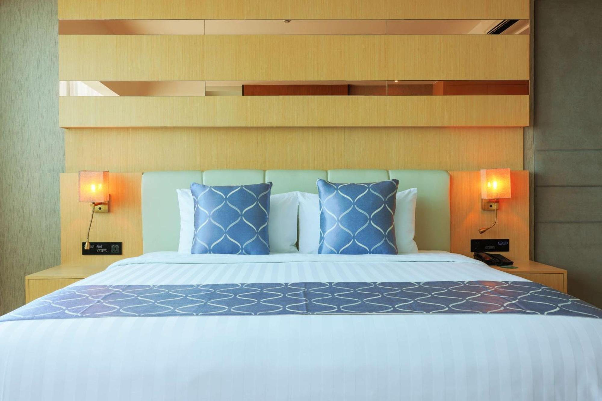 Best Western Plus Metro Clark Angeles Buitenkant foto