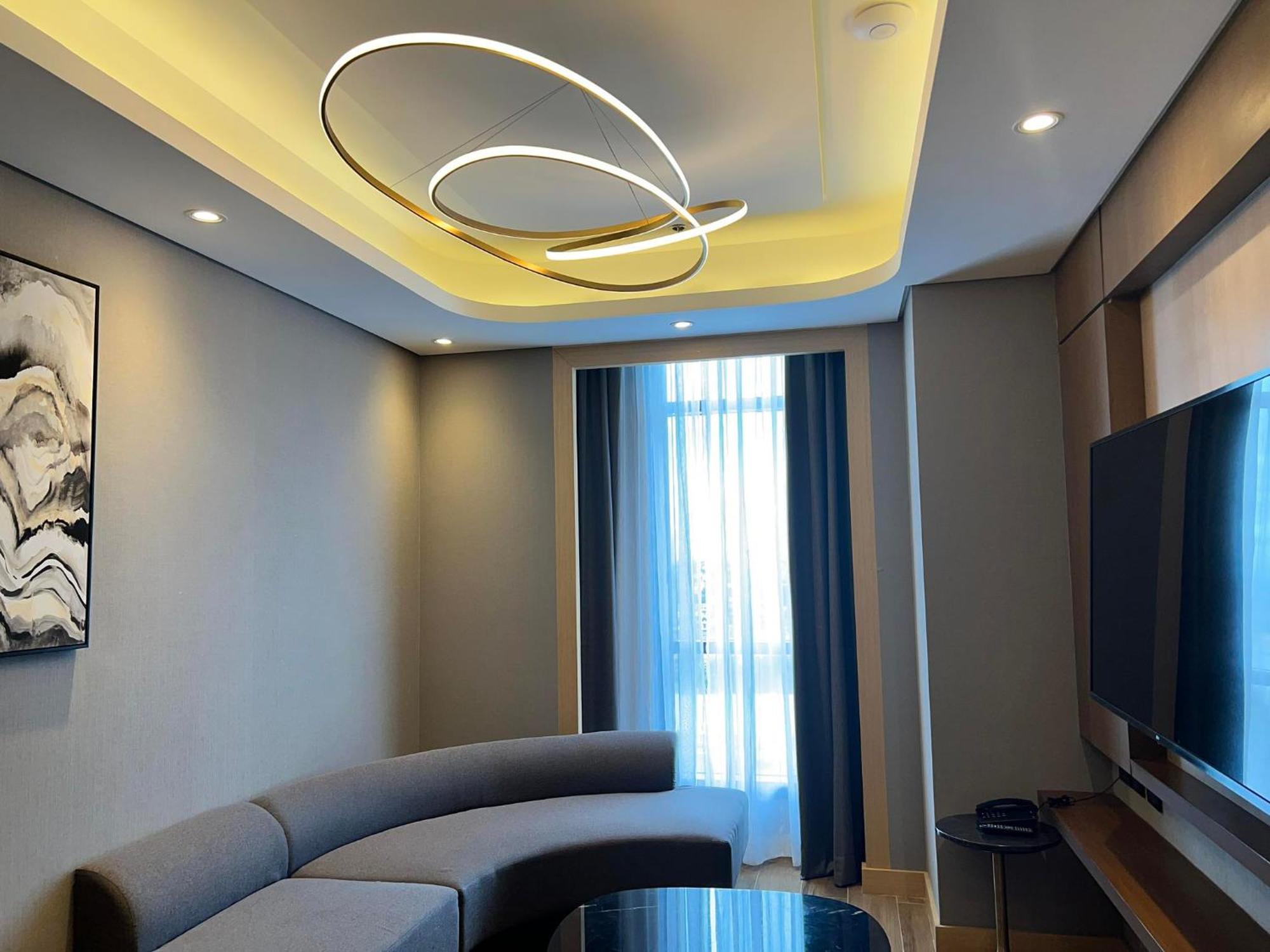 Best Western Plus Metro Clark Angeles Buitenkant foto